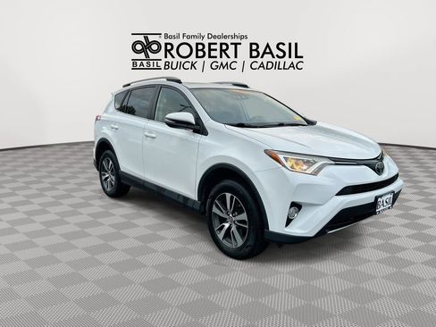 Used 2017 Toyota RAV4 XLE w/ Plus Extra Value Package AWD/4WD image 2