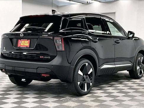 New 2026 Nissan Kicks SR w/ SR Premium Package image 16