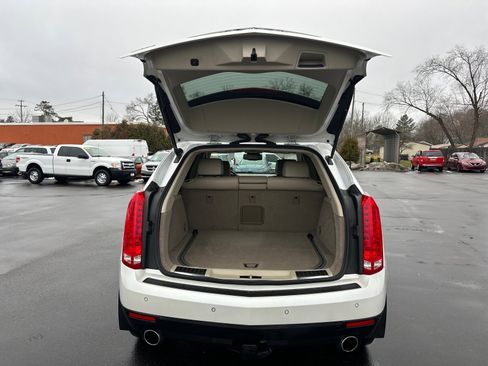Used 2011 Cadillac SRX Luxury image 11
