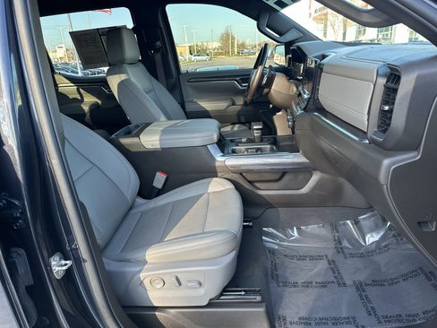 Used 2024 Chevrolet Silverado 1500 LTZ w/ LTZ Convenience Package II image 33