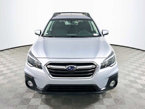 Used 2019 Subaru Outback 2.5i Premium image 2