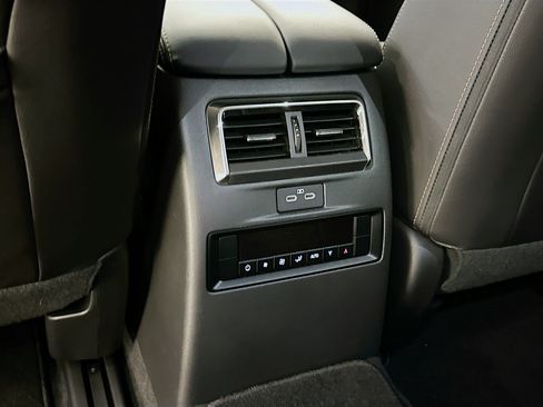 Used 2024 MAZDA CX-90 Plug-In Hybrid w/ Premium Pkg AWD/4WD image 29