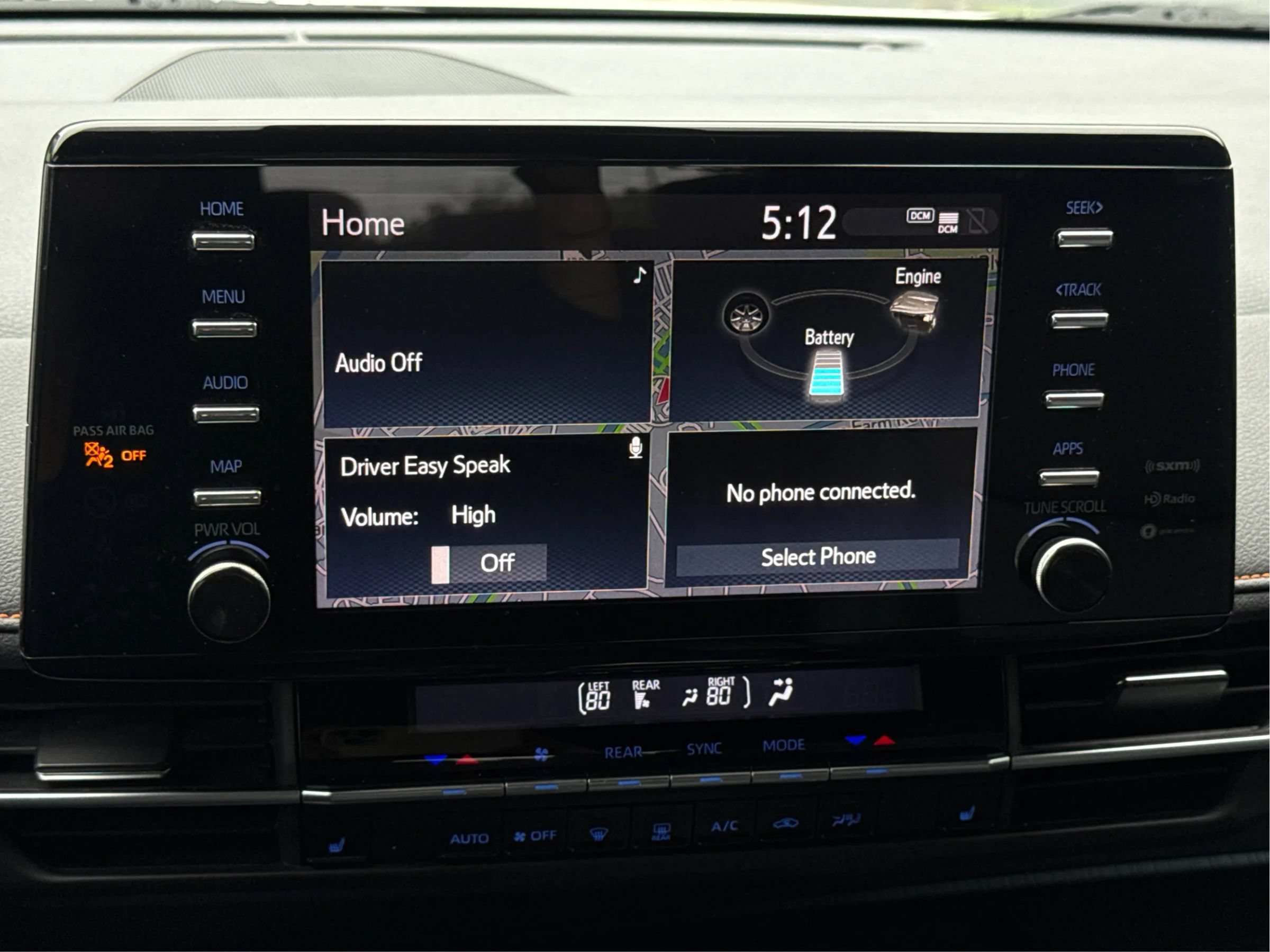 Used 2022 Toyota Sienna XSE FWD image 28