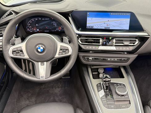 Used 2025 BMW Z4 M40i w/ Premium Package RWD image 18
