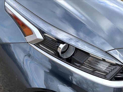 Certified 2024 Kia Forte LXS image 29