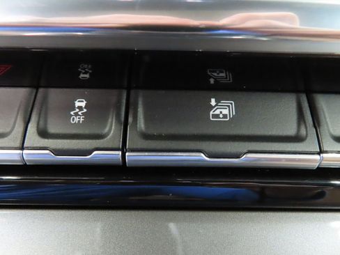 Used 2024 Chevrolet Silverado 2500 High Country w/ High Country Premium Package image 63