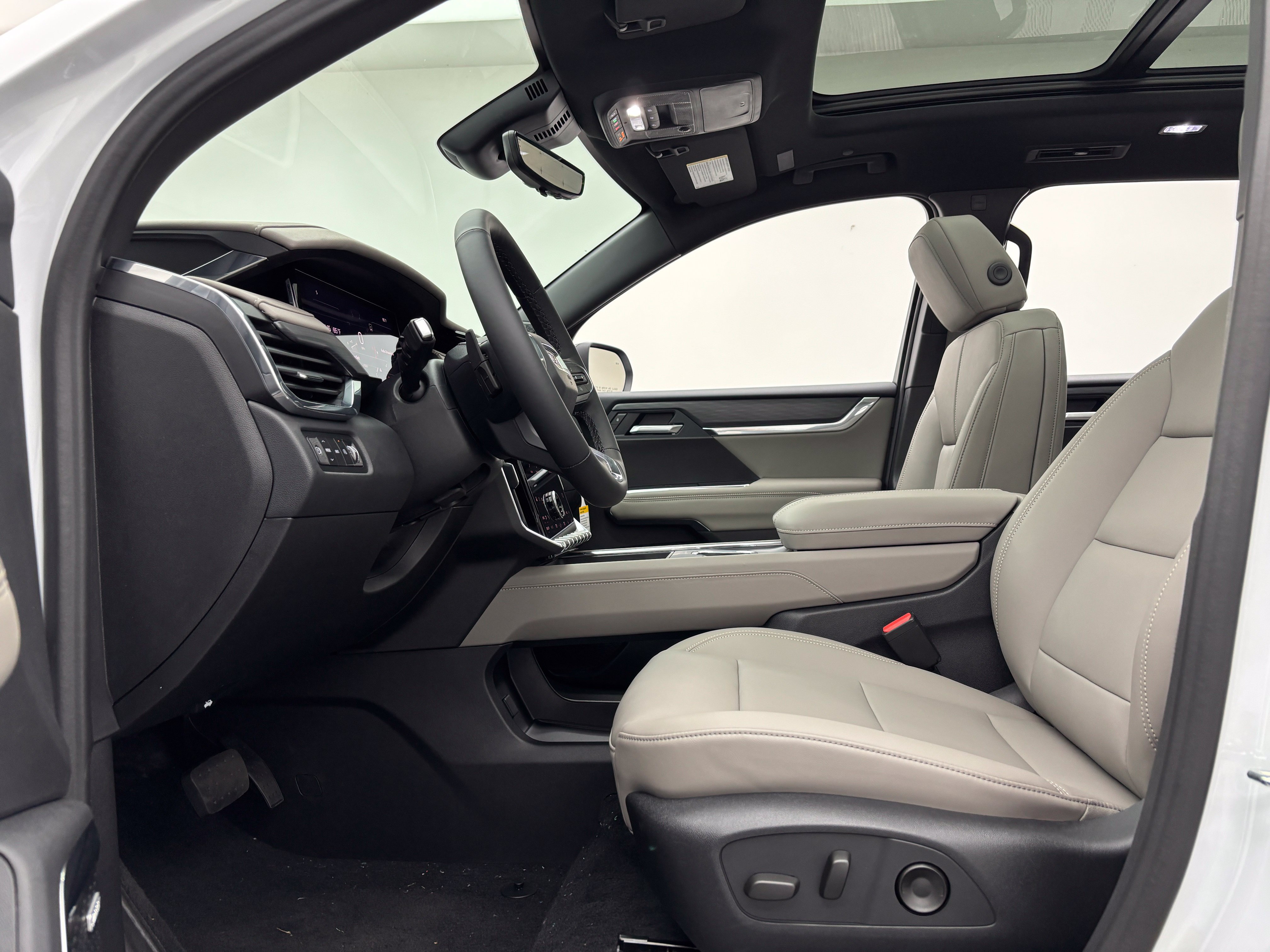 New 2027 GMC Acadia Elevation w/ Elevation Premium Package AWD/4WD image 19