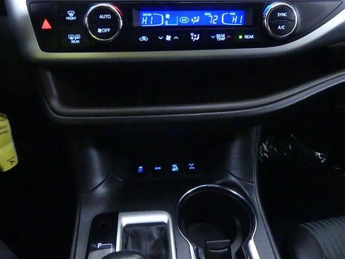 Used 2019 Toyota Highlander Plus image 15