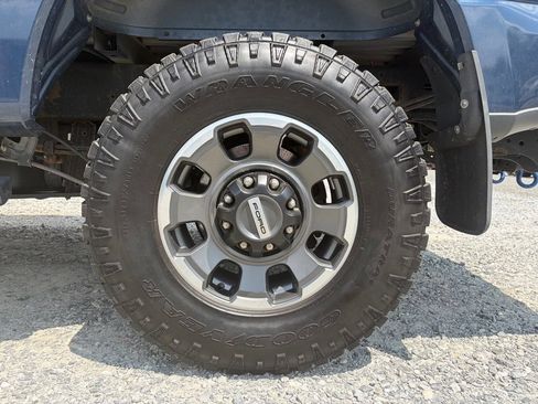 Used 2017 Ford F250 XLT w/ XLT Premium Package AWD/4WD image 7