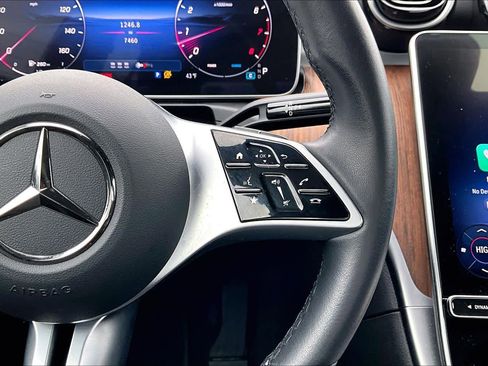 Used 2025 Mercedes-Benz C 300 4MATIC Sedan image 47