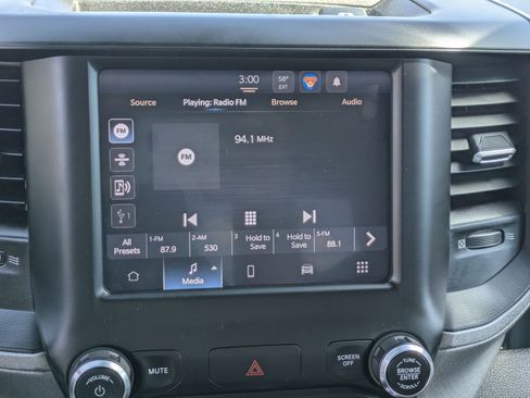 Used 2022 RAM 2500 Tradesman image 21