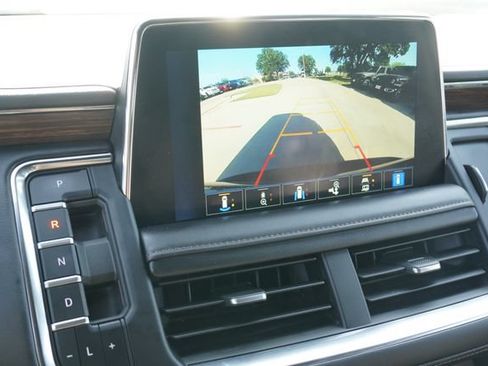 Used 2023 Chevrolet Tahoe High Country AWD/4WD image 26