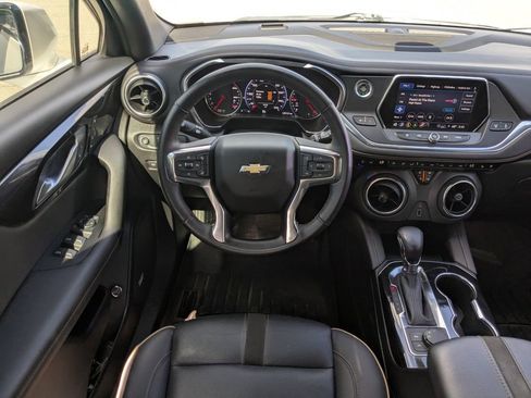 Used 2022 Chevrolet Blazer Premier w/ Enhanced Convenience Package FWD image 17