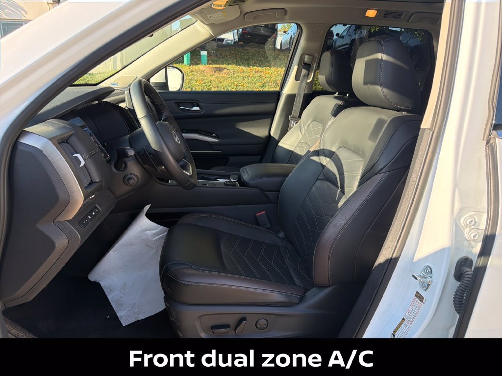 Certified 2025 Nissan Pathfinder Platinum w/ Cargo Package AWD/4WD image 10