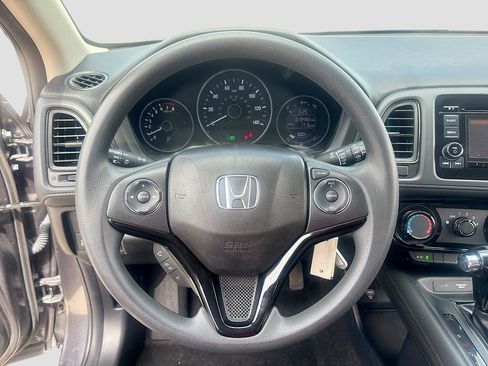 Used 2021 Honda HR-V LX image 11