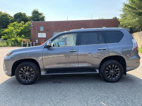 Used 2023 Lexus GX 460 Premium w/ Premium Package AWD/4WD image 3