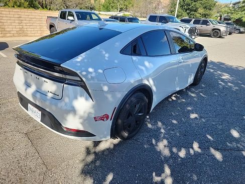 Used 2023 Toyota Prius Prime SE image 5