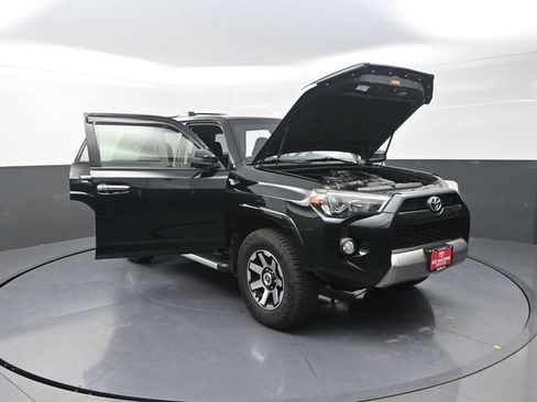 Certified 2018 Toyota 4Runner TRD Off-Road w/ Wilderness Package AWD/4WD image 39