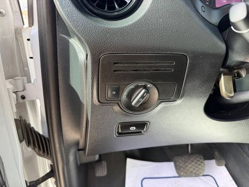 Used 2021 Mercedes-Benz Metris image 19