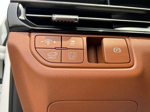 Certified 2026 Kia Sportage X-Line AWD/4WD image 11