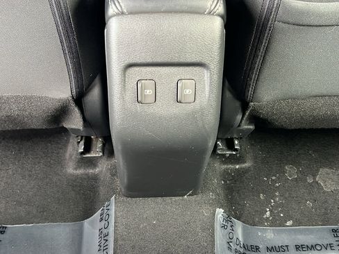 Used 2021 Nissan Kicks SV image 25