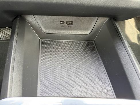 Used 2025 Chevrolet Equinox LT image 22