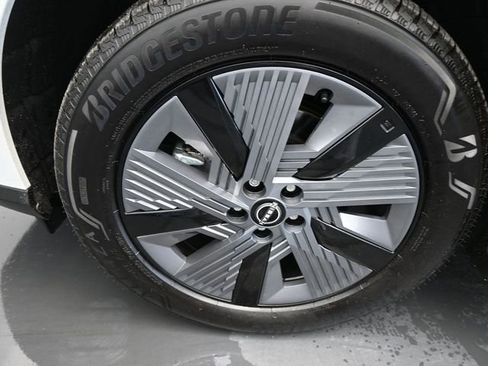 Used 2025 Nissan Murano SV AWD/4WD image 28