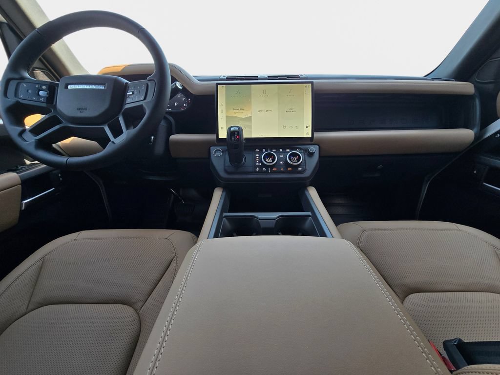 New 2026 Land Rover Defender 110 X-Dynamic SE AWD/4WD image 9