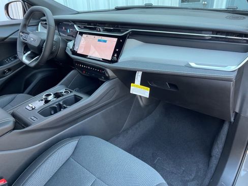 New 2026 Jeep Cherokee Laredo AWD/4WD image 38