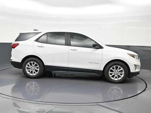 Used 2021 Chevrolet Equinox LS FWD image 7