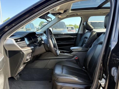 Used 2023 Jeep Grand Cherokee Limited image 7