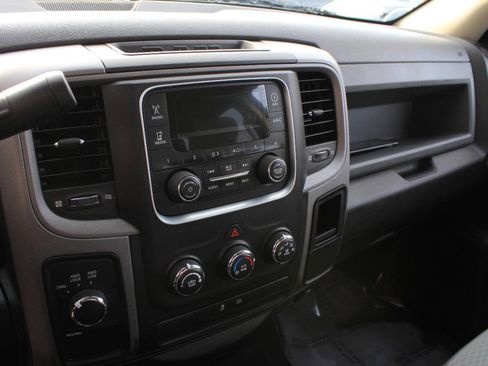 Used 2014 RAM 1500 Express image 19