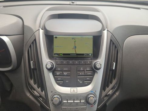 Used 2017 Chevrolet Equinox Premier w/ Enhanced Convenience Package AWD/4WD image 25