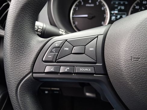 Certified 2025 Nissan Kicks Play S image 20