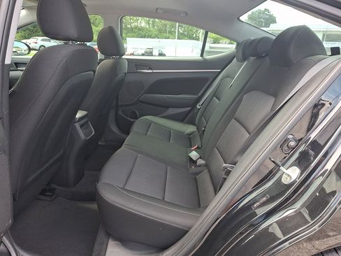 Used 2018 Hyundai Elantra Value Edition w/ Cargo Package FWD image 10