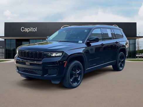 Used 2021 Jeep Grand Cherokee L Laredo image 1