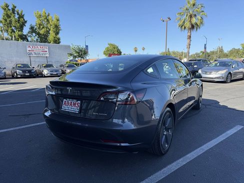 Used 2022 Tesla Model 3 Long Range AWD/4WD image 3