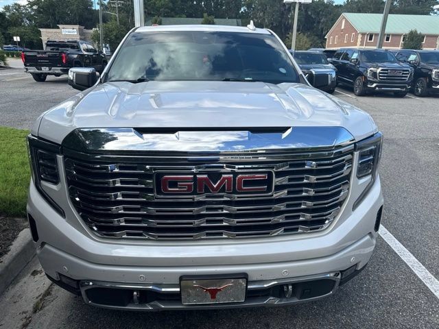 Used 2023 GMC Sierra 1500 Denali w/ Denali Reserve Package AWD/4WD image 2