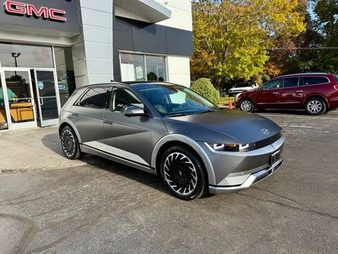 Used 2024 Hyundai Ioniq 5 Limited image 6