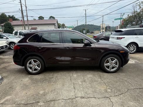 Used 2014 Porsche Cayenne image 5