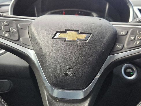 Used 2019 Chevrolet Equinox LT image 18