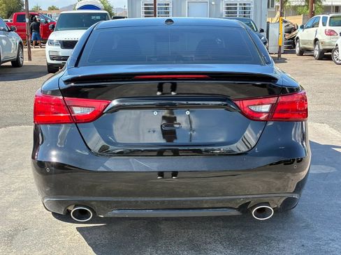 Used 2018 Nissan Maxima SR w/ Midnight Edition FWD image 7