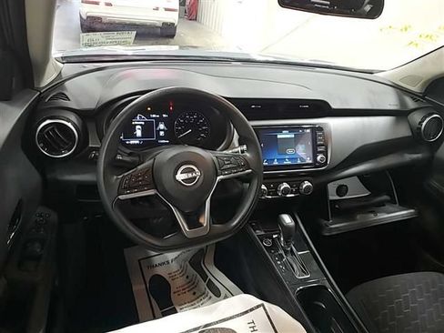 Used 2024 Nissan Kicks SV FWD image 14