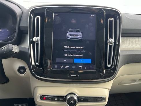 Certified 2023 Volvo XC40 B5 Ultimate w/ Protection Package Premier AWD/4WD image 9