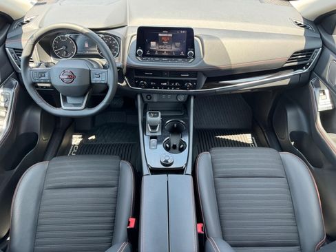Used 2026 Nissan Rogue SV AWD/4WD image 12