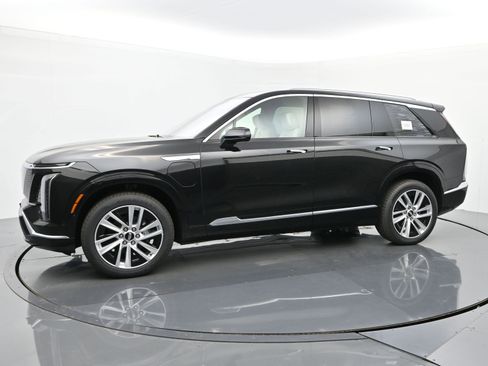 New 2026 Cadillac Vistiq Luxury image 2