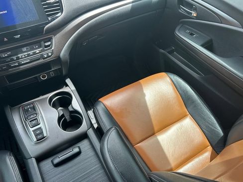 Used 2022 Honda Ridgeline Sport image 11