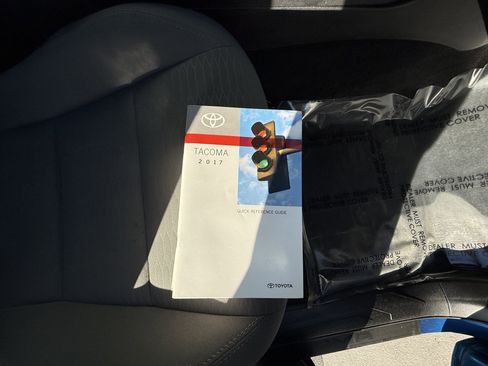 Used 2017 Toyota Tacoma SR5 w/ Tow Package image 38