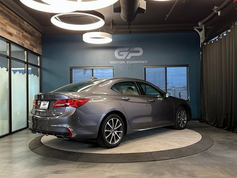 Used 2018 Acura TLX V6 SH-AWD w/ Technology Pkg image 3