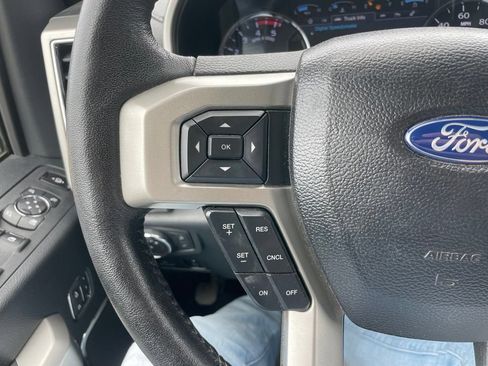 Used 2019 Ford F250 Lariat w/ Lariat Ultimate Package AWD/4WD image 22